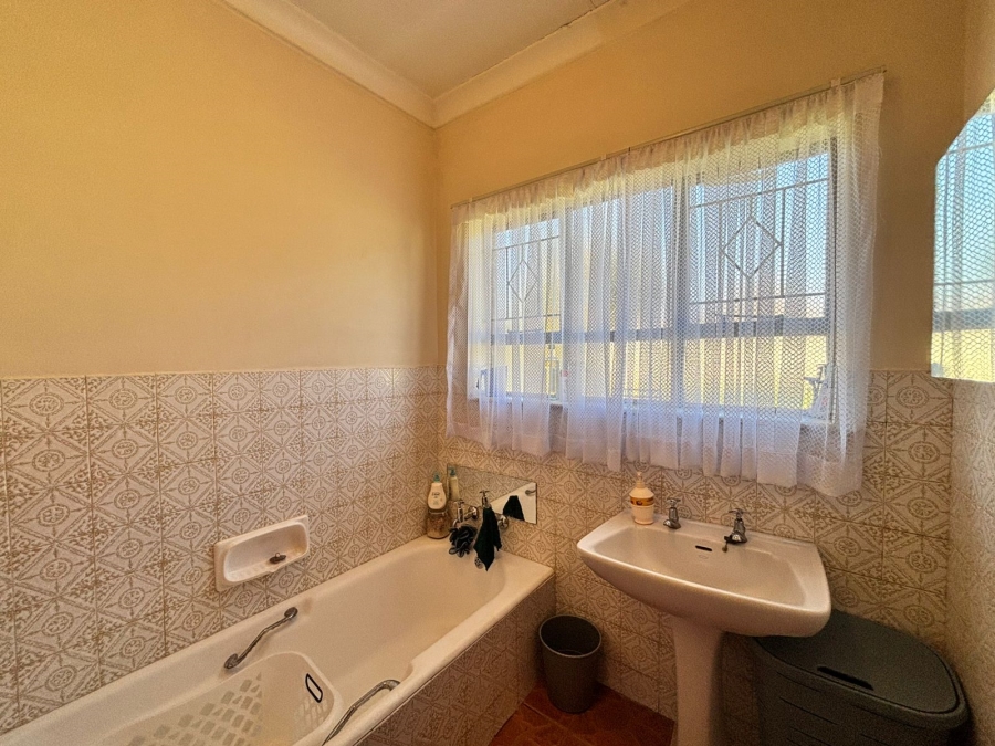 4 Bedroom Property for Sale in Meiringspark North West